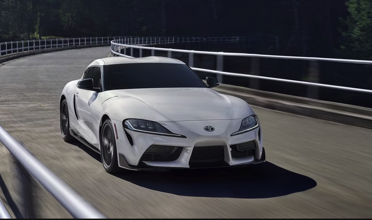 GR Supra, Supra MkV, Toyota Supra, Venza, Toyota Venza, Supra discontinued, Venza discontinued, Toyota news, GR Supra 2025, Supra Final, Venza 2025, Supra vs Venza, Toyota models, Discontinued cars, Car discontinuation, Toyota updates, Sports car news, Hybrid SUV, Crown Signia, Toyota future