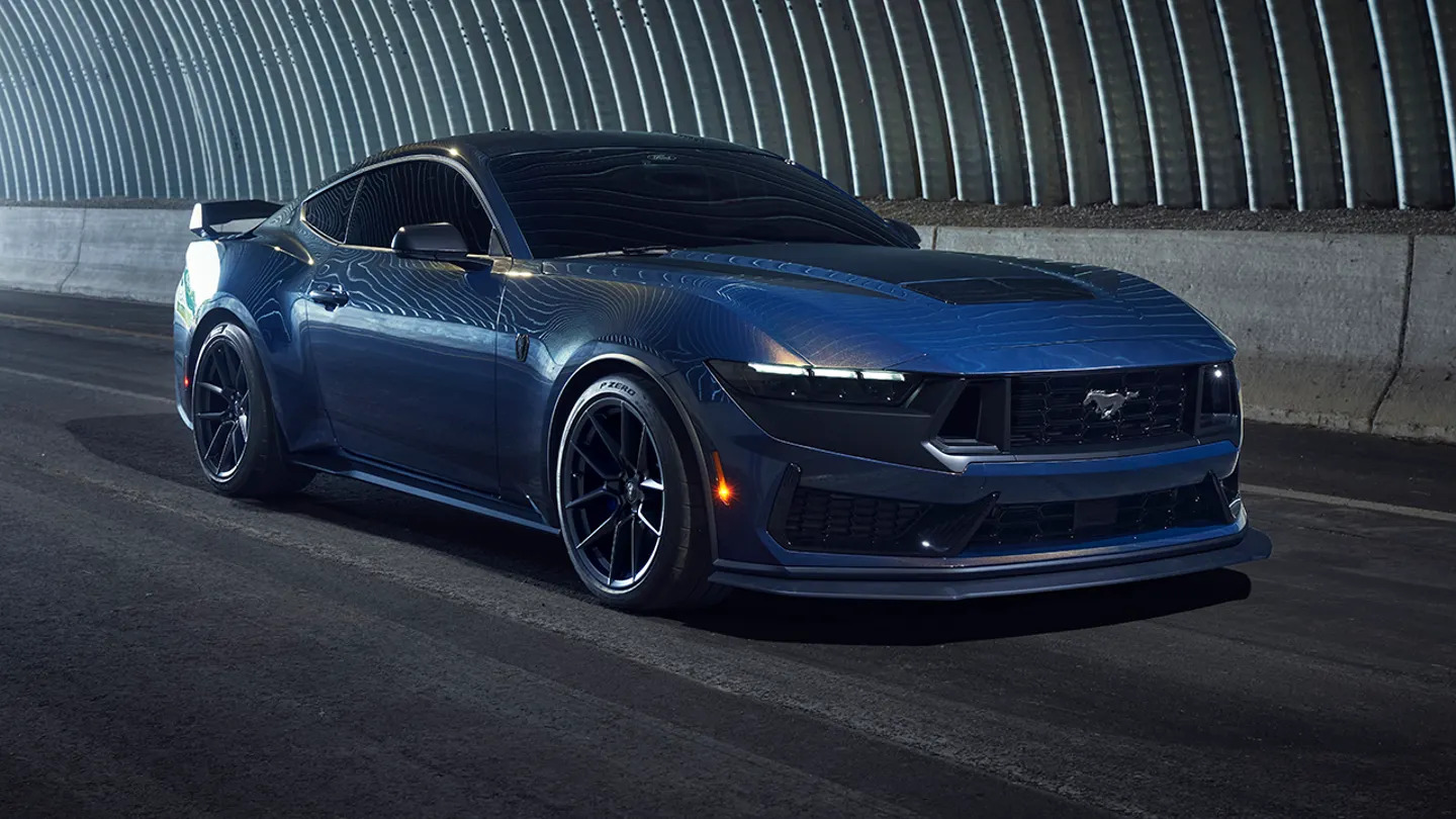 2026 Mustang Raptor capabilities, Mustang Raptor trail driving, Ford Mustang Raptor adventure, Mustang Raptor engine, Mustang Raptor 2026 features