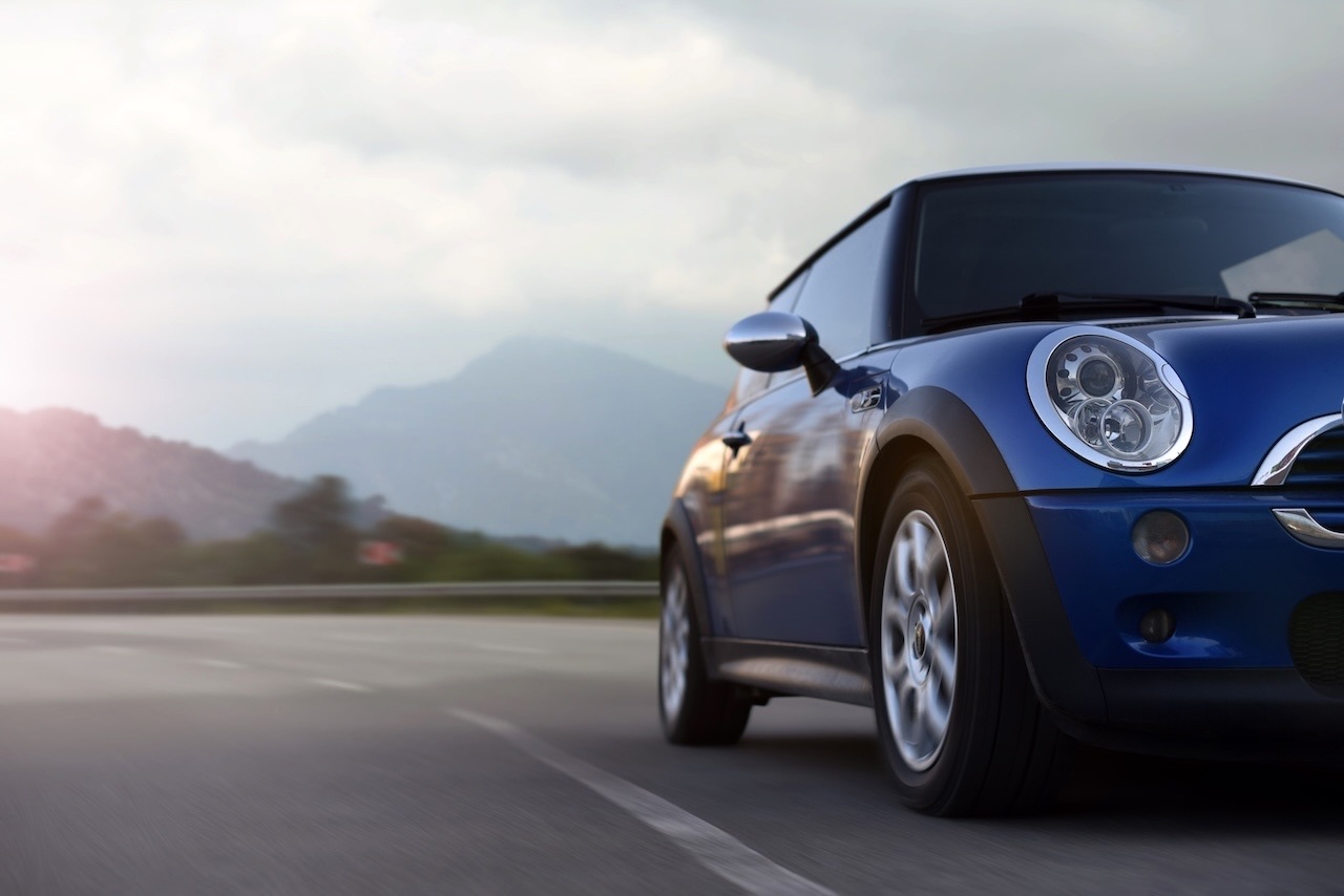 MINI of Freeport Freeport NY MINI dealership FAQ Long Island driving winter tips service maintenance finance new MINI used MINI