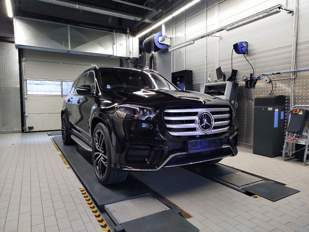 What&rsquo;s the Difference Between Mercedes-Benz Service A and B 