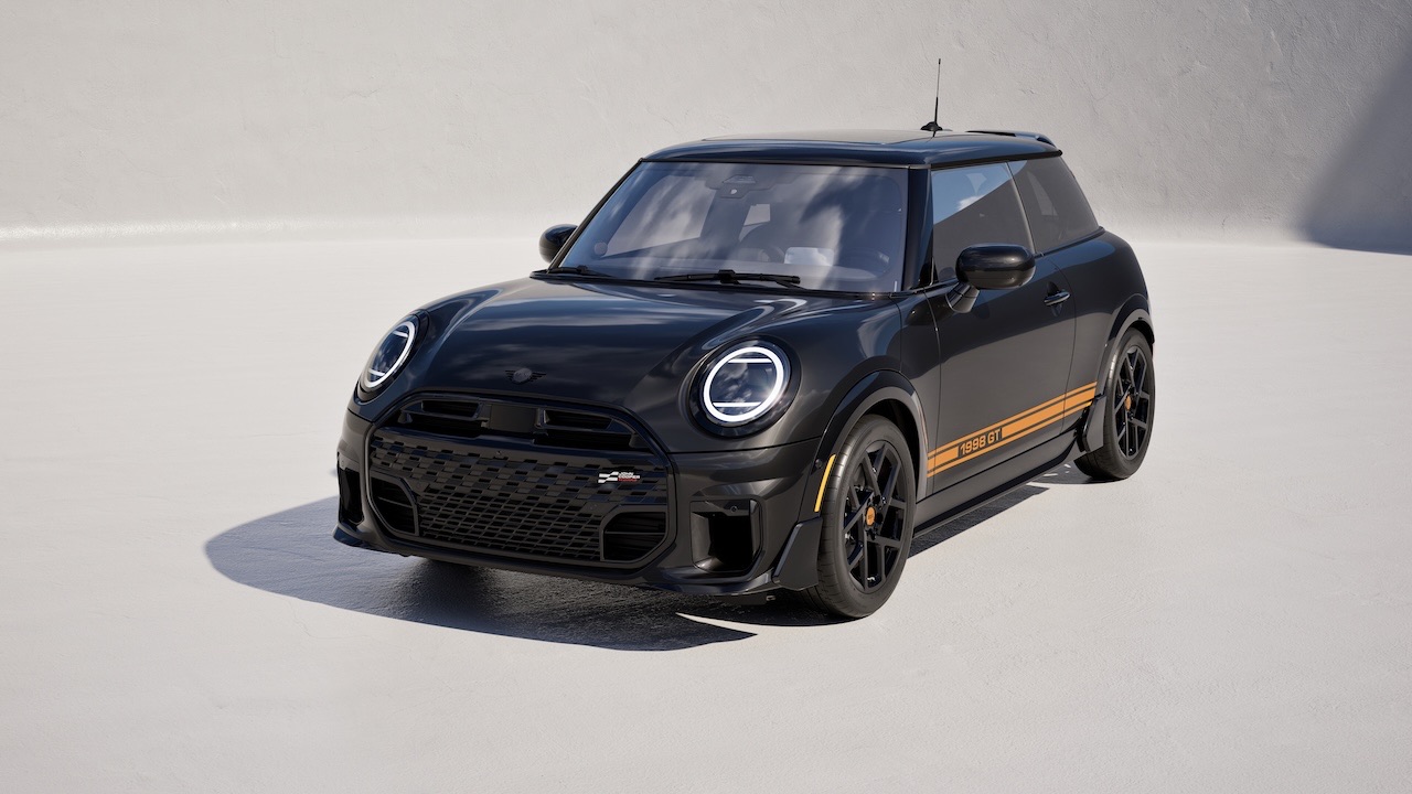 Front three-quarter view of the MINI 1998 GT Edition in Midnight Black Metallic