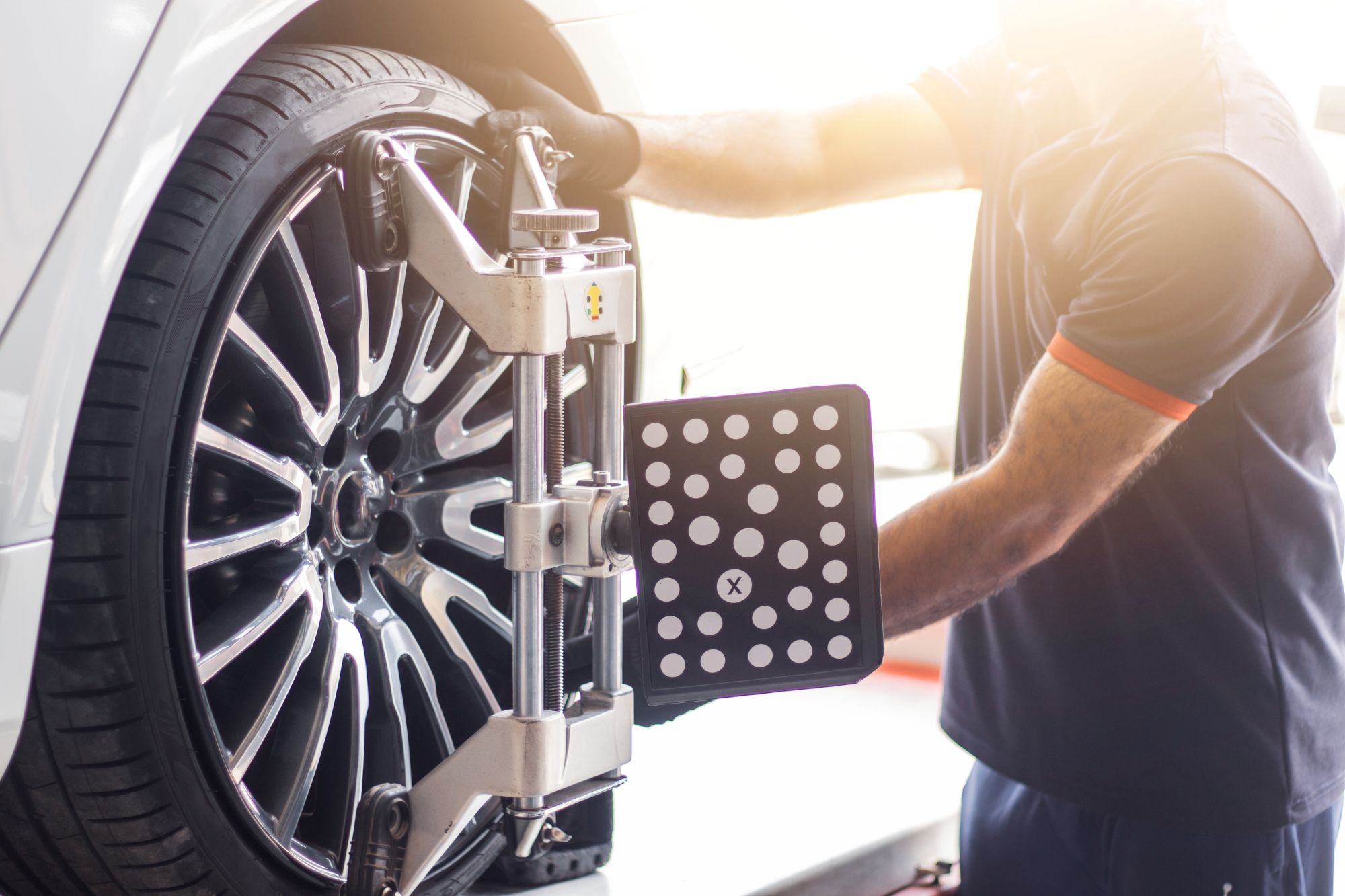 Lincoln vehicle alignment and tire service at Lincoln of Coconut Creek